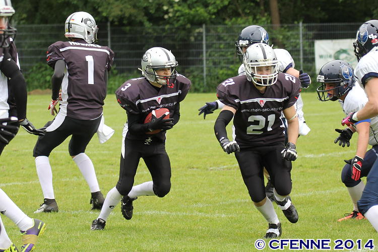 20140601rookiehuskies-hrd065.jpg
