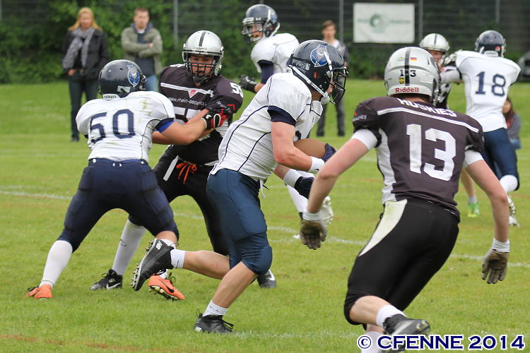 20140601rookiehuskies-hrd314.jpg