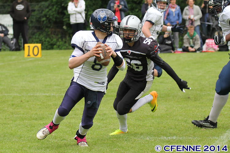 20140601rookiehuskies-hrd490.jpg