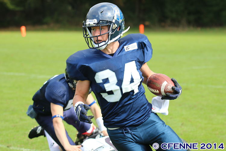 20140914hrd-huskies0766.jpg