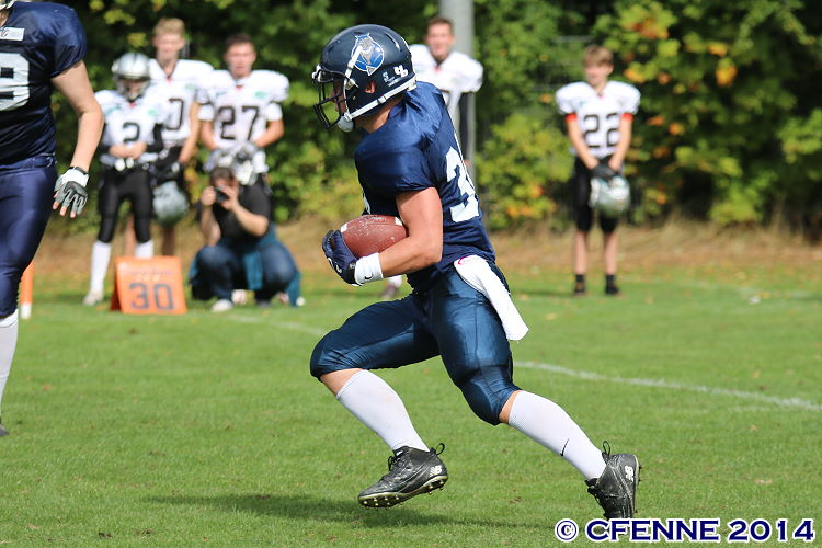 20140914hrd-huskies0864.jpg