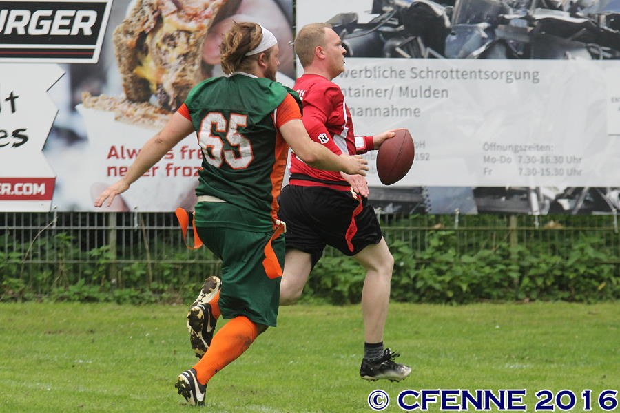 20160716piosnappers-flagcanes588.jpg